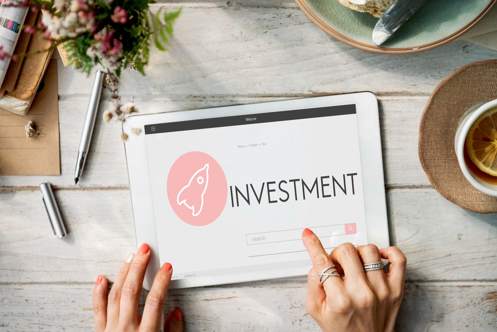 Value Investing in Mutual Funds: Active vs Passive Strategies Explained